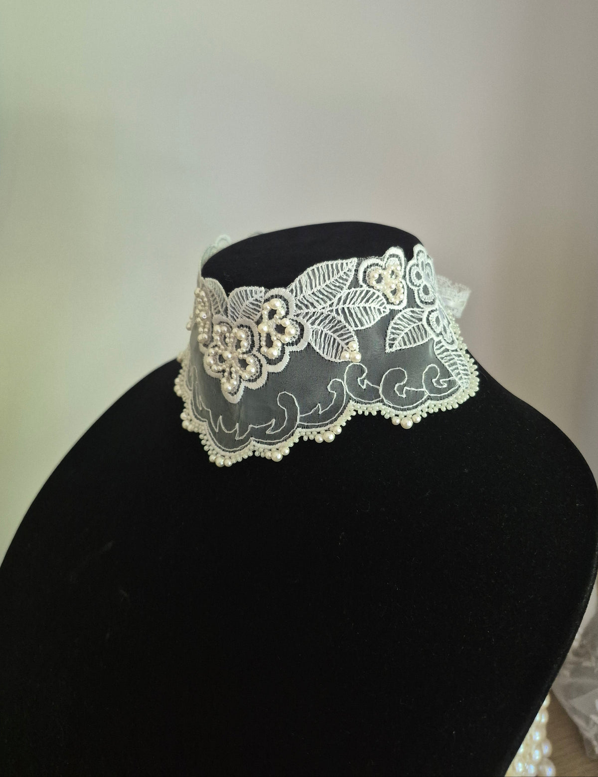 AMELIE - Hand Beaded Lace Bridal Choker Necklace | Chantilly Pearl Collection