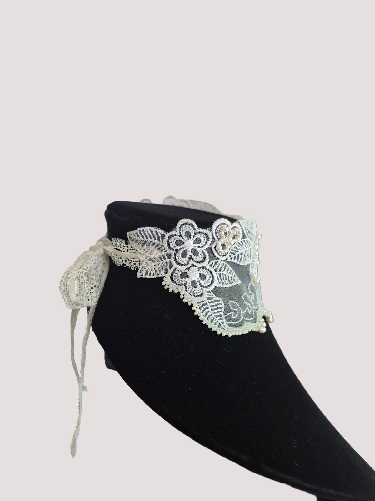 AMELIE - Hand Beaded Lace Bridal Choker Necklace | Chantilly Pearl Collection
