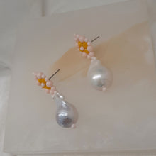 Load image into Gallery viewer, Aimee - hand beaded stud earrings and baroque freshwater pearl drop