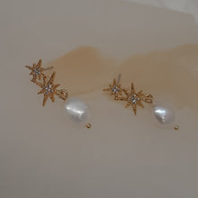Load image into Gallery viewer, Asteria - freshwater pearls drop and gold-tone double star stud earrings