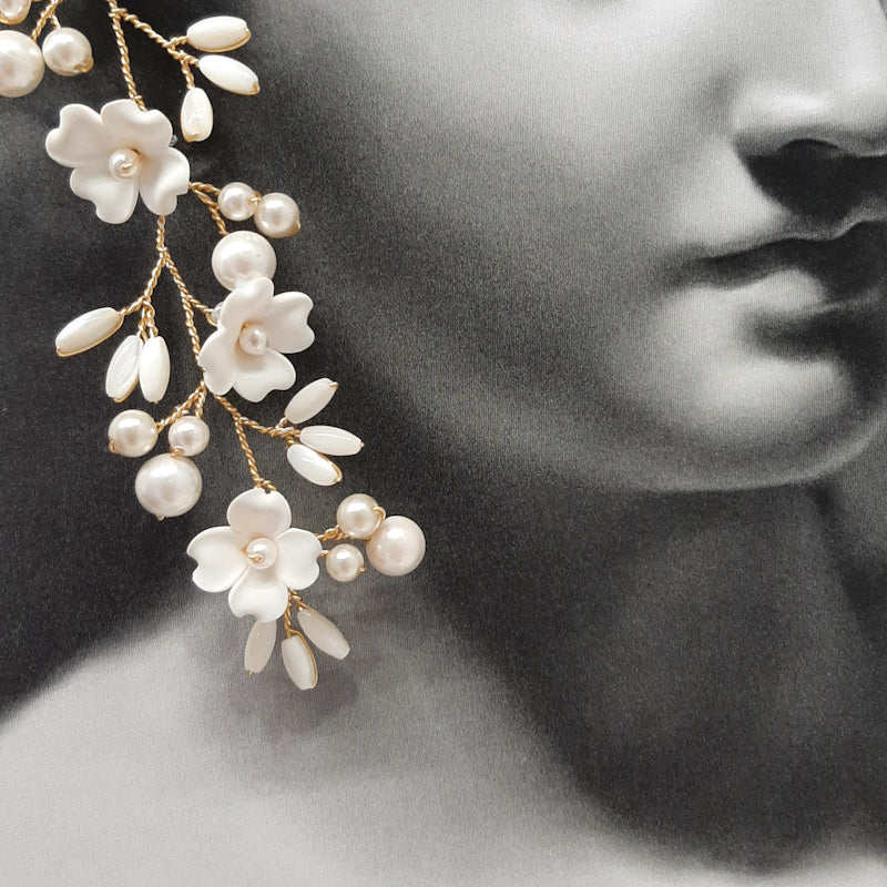 Clementine - crystal base pearls, shell beads and polymer clay flowers hair vine