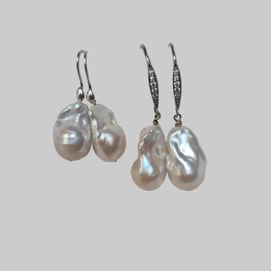 Daphne - natural baroque freshwater pearls drop earrings