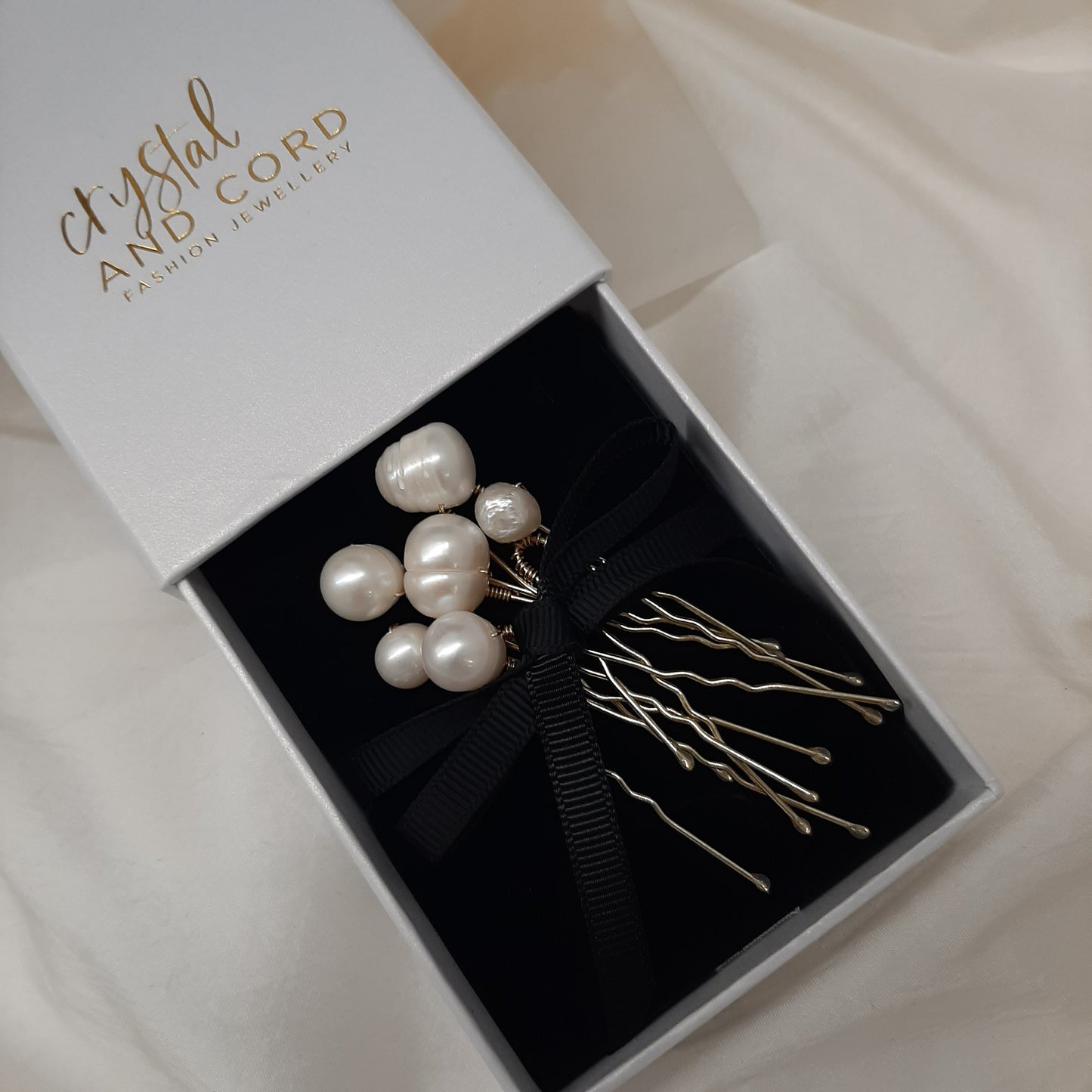 Deanna - freshwater pearls set of 6 hair pins - MEDIUM