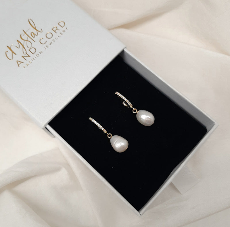 Eleanor - freshwater pearls latchback stud drop earrings