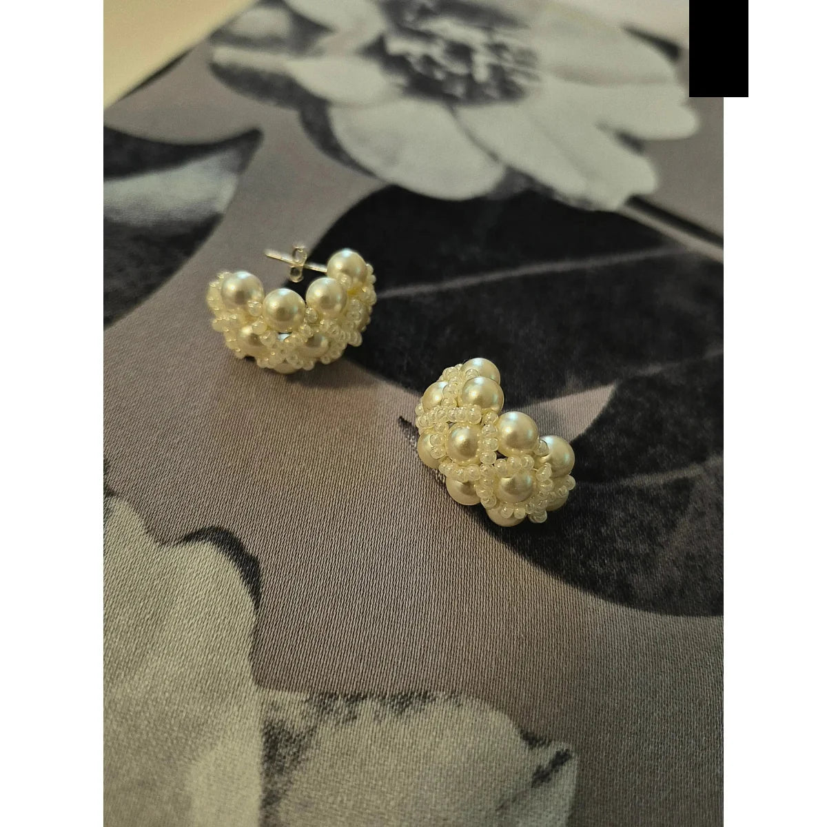 Eloise - crystal pearl beads woven beads huggie earrings