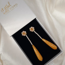 Load image into Gallery viewer, Giavanna - hand beaded stud and yellow Jade long cascading teardrop earrings