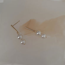 Load image into Gallery viewer, Hayley - gold tone stud bar and two pearls drop earrings, necklace and cuff bracelet
