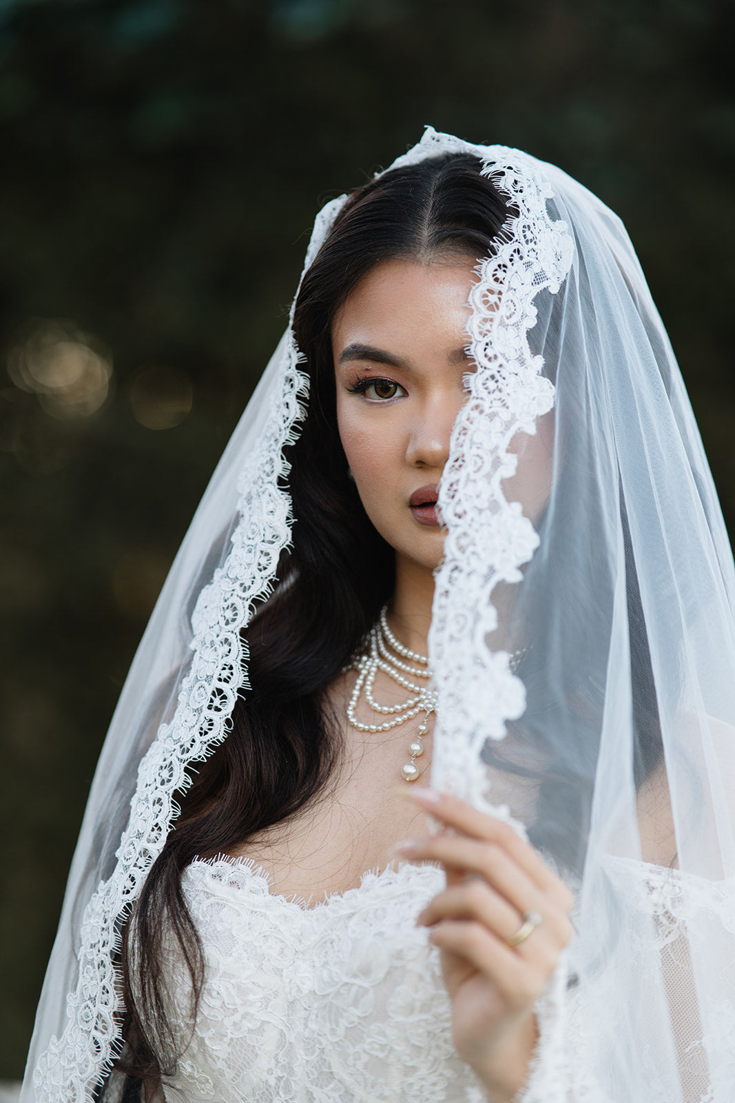 Isabella - pearl draped necklace