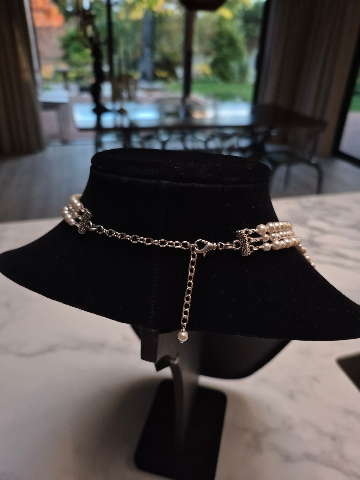 Isabella - pearl draped necklace