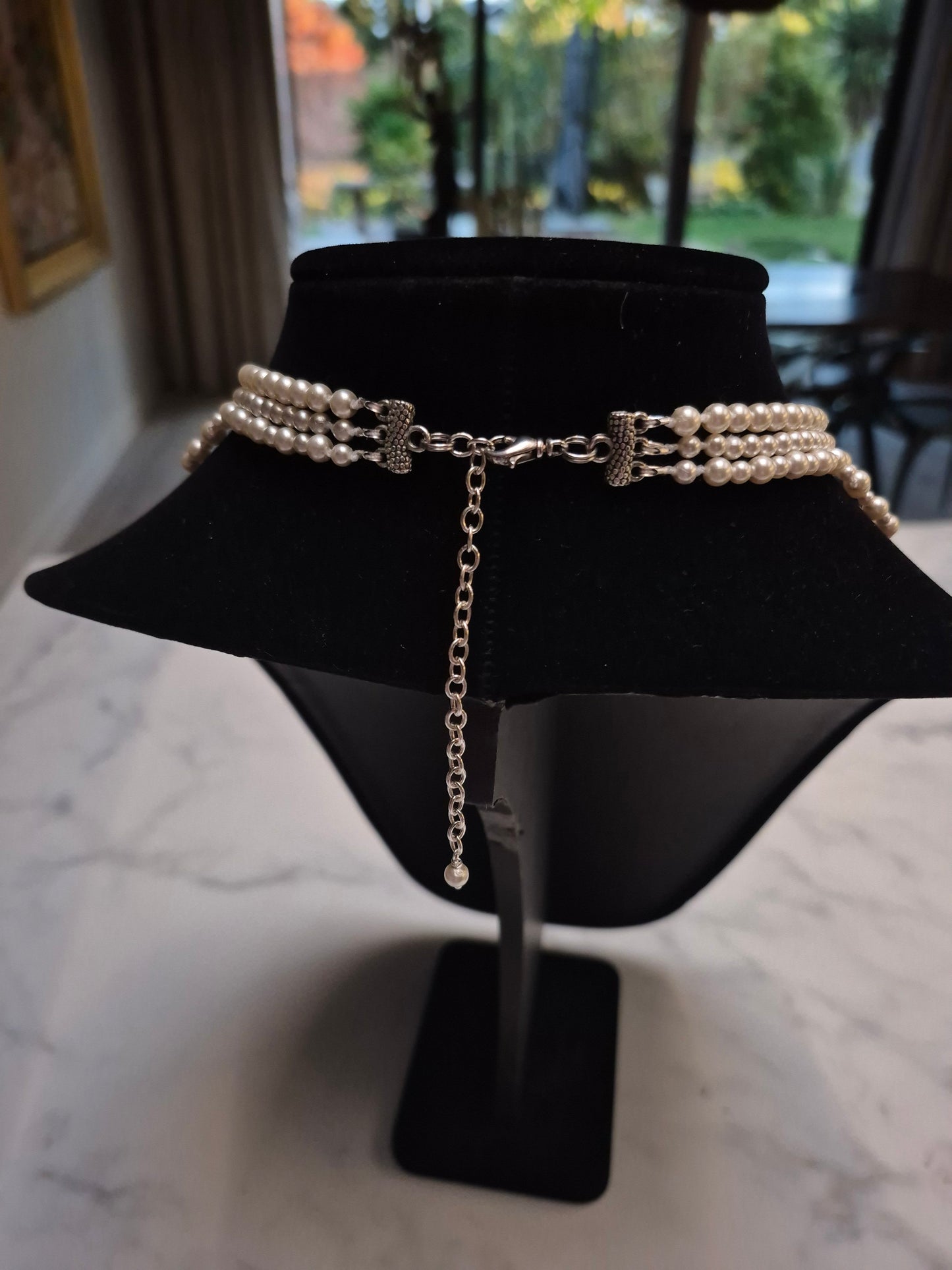 Isabella - pearl draped necklace