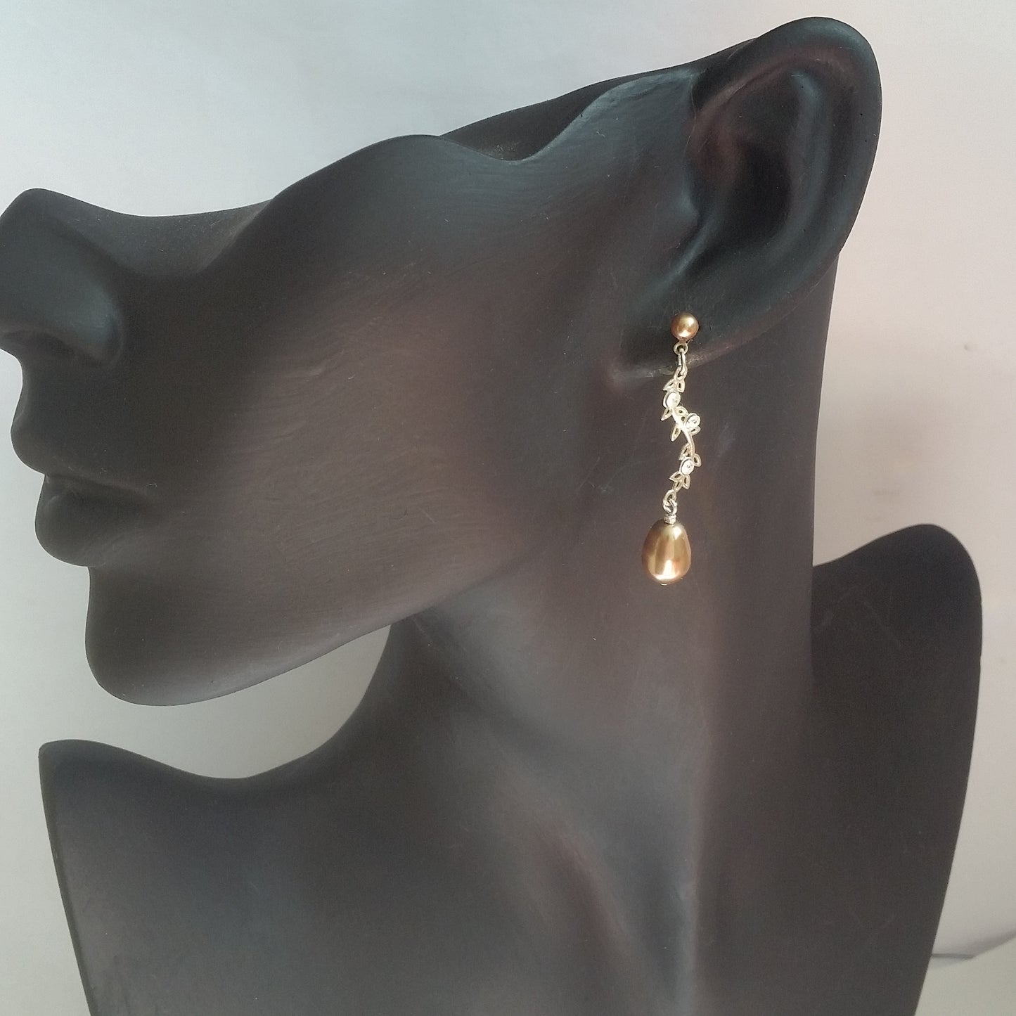 Isabelle - pear shaped pearl and sterling silver vine drop earrings and bracelet