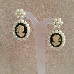 Cameo cream glass bead pearl flower shaped stud drop earrings