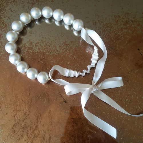 White vintage ivory large pearls headband with satin ribbon