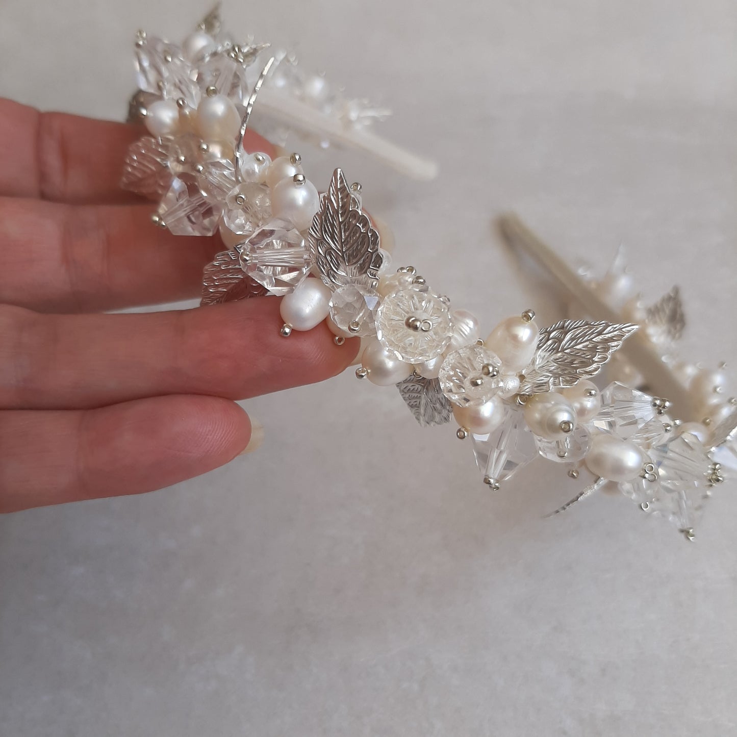 Crystal clear and white cultured freshwater pearls and silver leaves headband and earrings SET