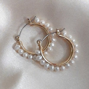 Freya - Freshwater pearls 25mm silver-tone or gold-tone hoop earrings