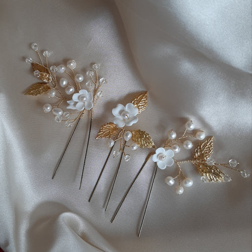 Jasmine - white flowers, freshwater pearls, crystal clear beads and gold or silver leaves hair pins x3