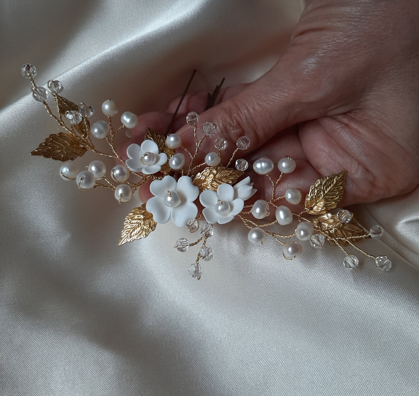 Jasmine - white flowers, freshwater pearls, crystal clear beads and gold or silver leaves hair pins x3