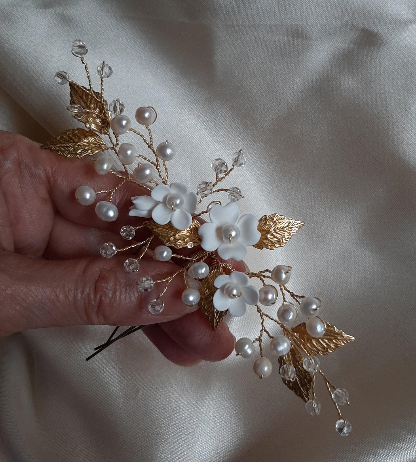 Jasmine - white flowers, freshwater pearls, crystal clear beads and gold or silver leaves hair pins x3