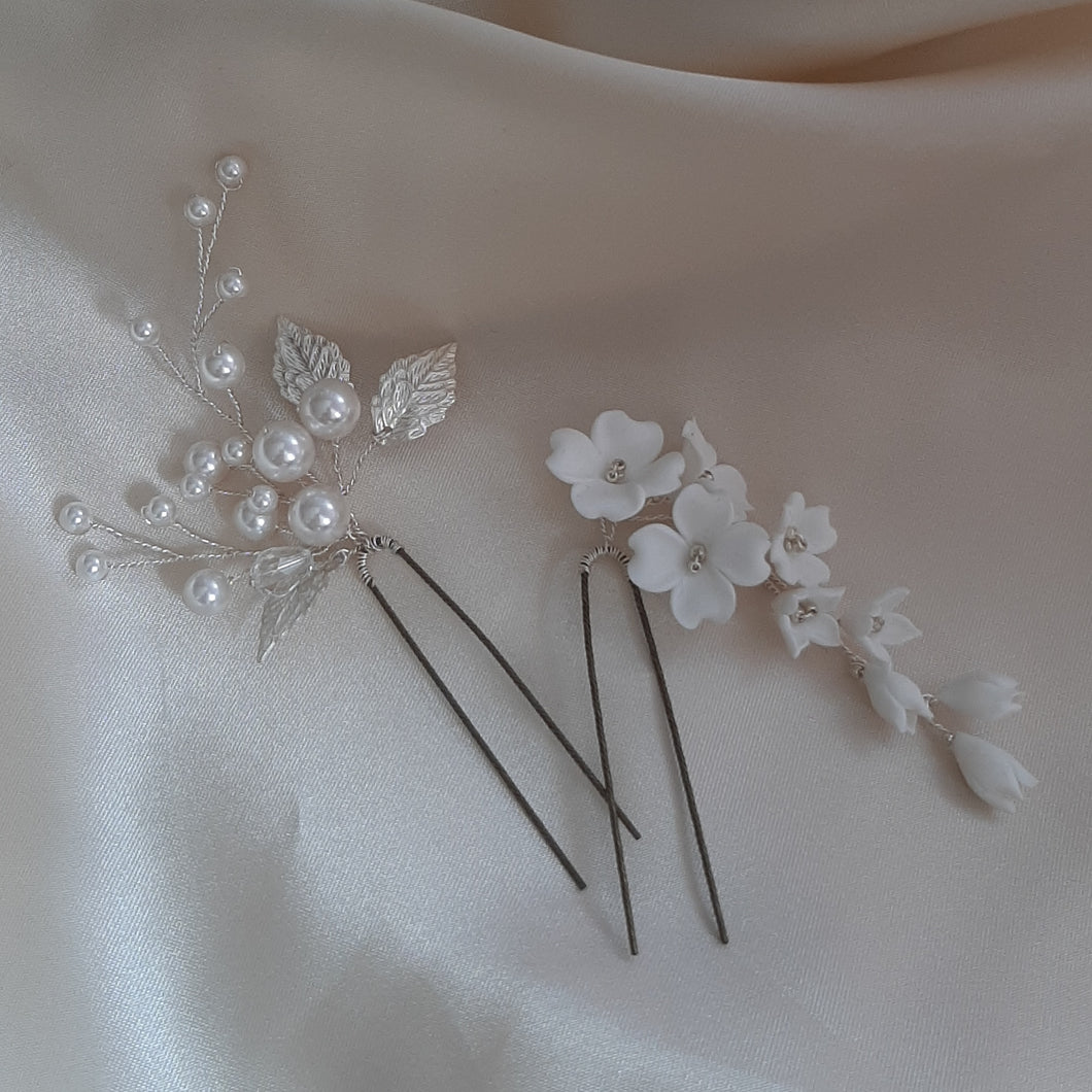 Evelyn - white flowers, crystal pearls, crystal clear beads and gold or silver leaves hair pins x2
