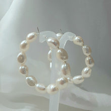 Load image into Gallery viewer, Layla (v2) - freshwater pearls natural oval bead hoop earrings
