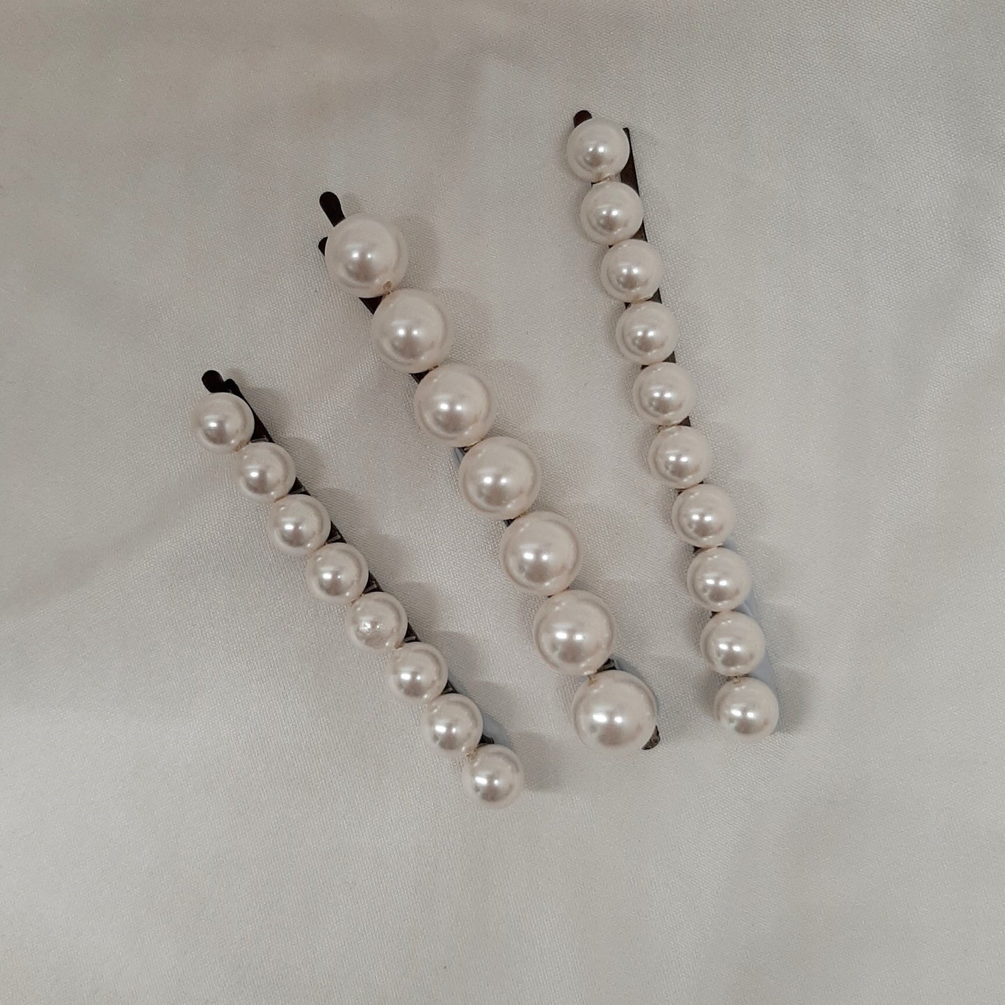 Audrey - Crystal Passions sets of pearl bobby pins