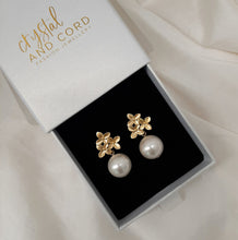 Load image into Gallery viewer, Chloe - gold flowers stud and pearl drop earrings