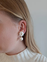 Load image into Gallery viewer, Dahlia - tiny seed beads flower and pearl drop stud earrings