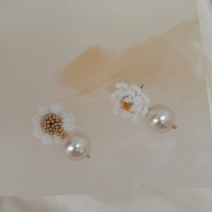 Dahlia - tiny seed beads flower and pearl drop stud earrings