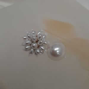 Dora - crystal pearl flower shaped stud and round pearl drop earrings