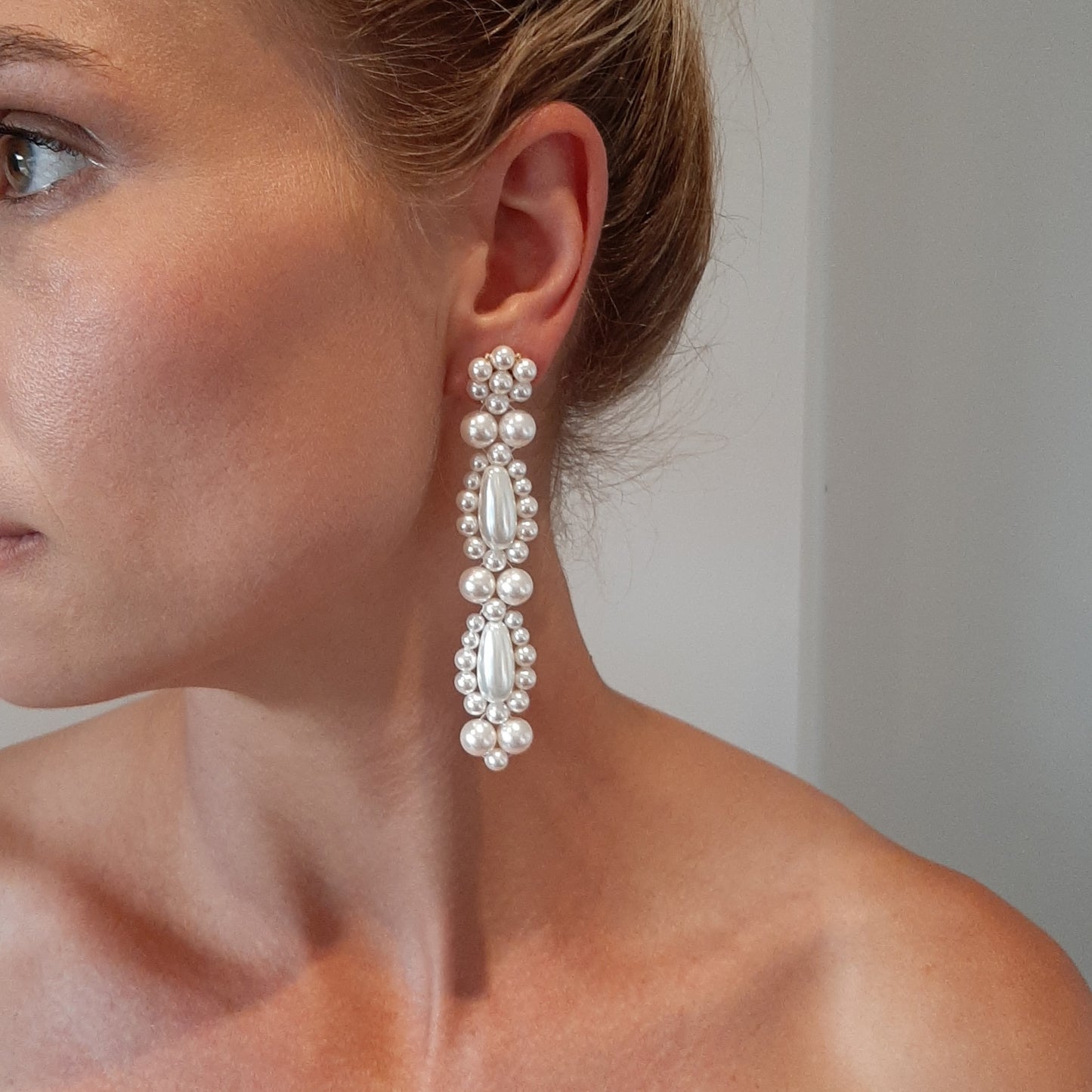 Elizabeth - white round and teardrop shaped crystal pearls cascading stud earrings