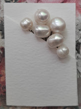 Load image into Gallery viewer, Deanna - freshwater pearls set of 6 hair pins - MEDIUM