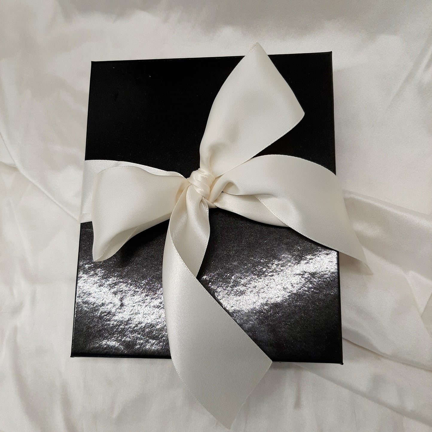 Emma - white shell bead pearls headband with satin ribbon