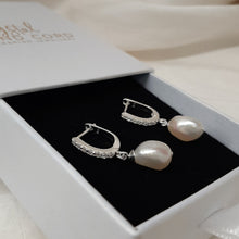 Load image into Gallery viewer, Nora - freshwater pearls sterling silver latchback stud drop earrings