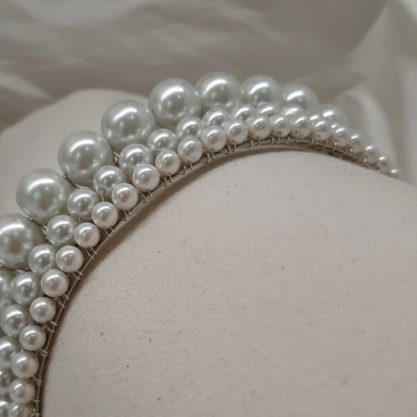 Olivia - shell bead pearls headband in different sizes