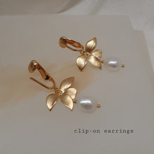 Load image into Gallery viewer, Sarah - freshwater pearls single orchid shaped flower drop earrings