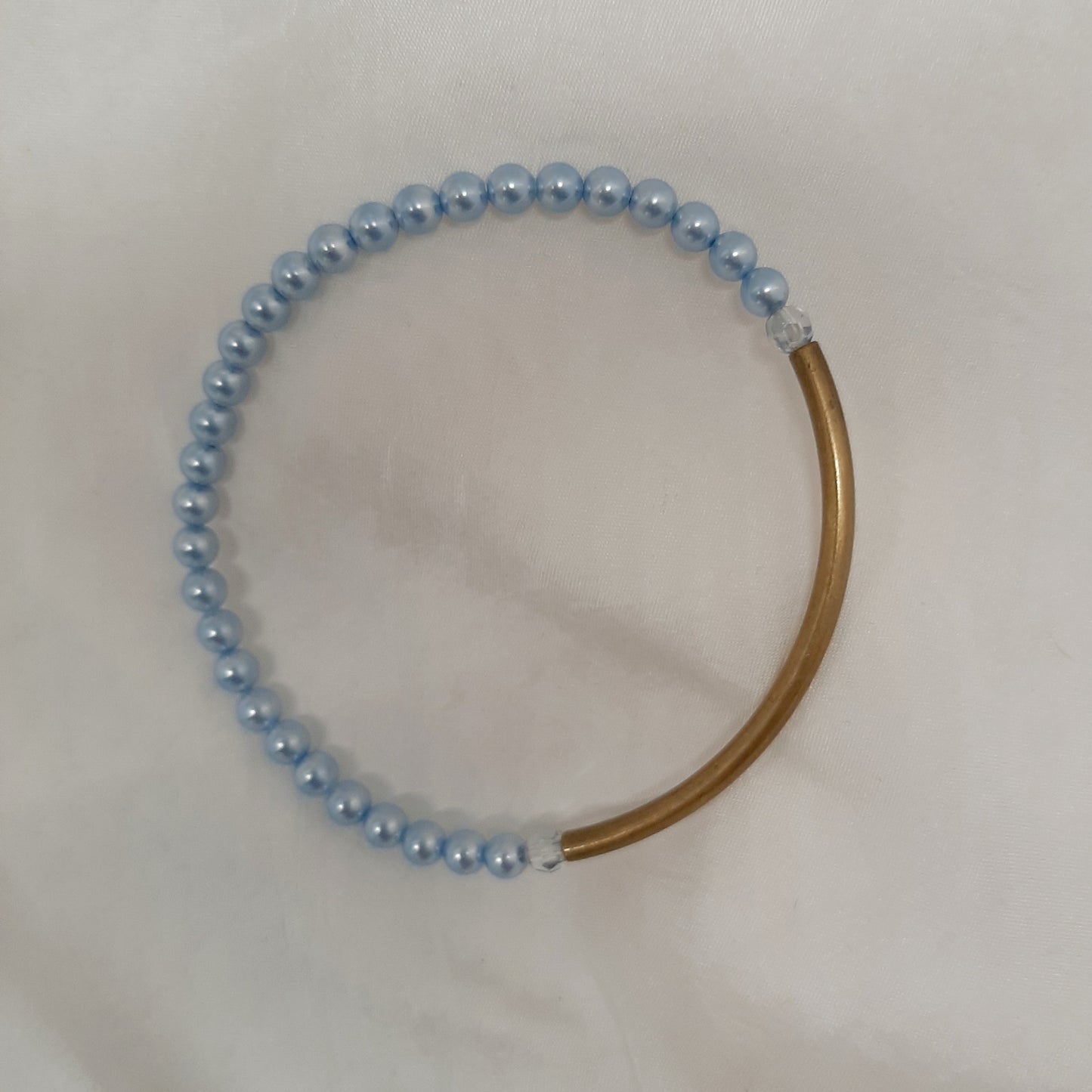 Skye - pastel coloured pearls stretch bracelet with brass tube