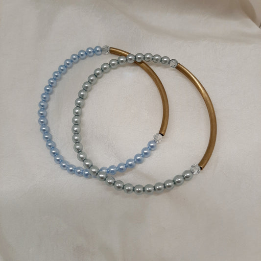 Skye - pastel coloured pearls stretch bracelet with brass tube