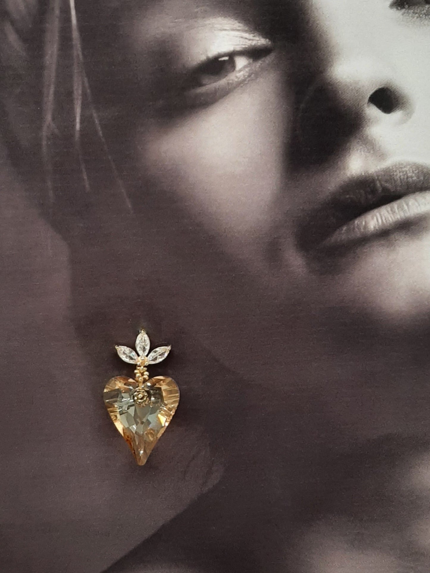 Victoria - golden shadow crystal heart suspended from cubic zirconia gold-tone earstuds
